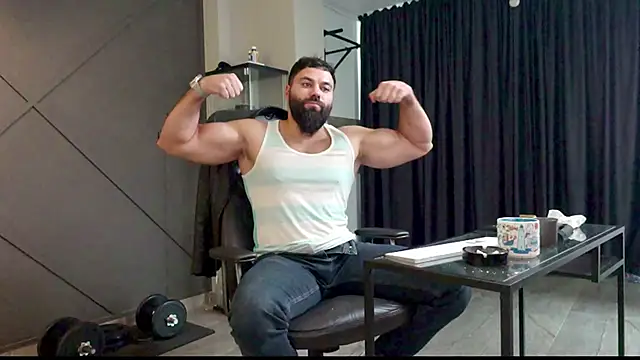 Snapshot of mattmasterss chatting on 12-22-24, 07:54 mattmasterss online show from 12-22-24, 07:54