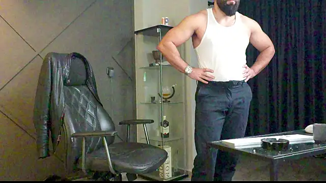 Snapshot of mattmasterss chatting on 12-28-24, 07:54 mattmasterss online show from 12-28-24, 07:54