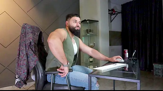 Snapshot of mattmasterss chatting on 01-17-25, 02:08 mattmasterss online show from 01-17-25, 02:08