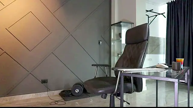 Snapshot of mattmasterss chatting on 02-09-25, 11:14 mattmasterss online show from 02-09-25, 11:14