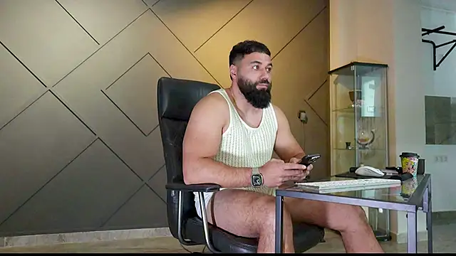 Snapshot of mattmasterss chatting on 02-16-25, 01:05 mattmasterss online show from 02-16-25, 01:05