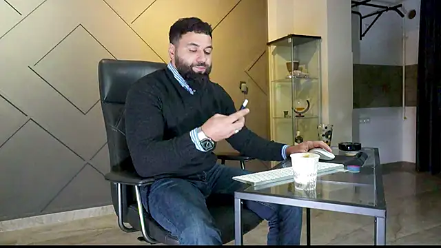 Snapshot of mattmasterss chatting on 02-21-25, 09:22 mattmasterss online show from 02-21-25, 09:22