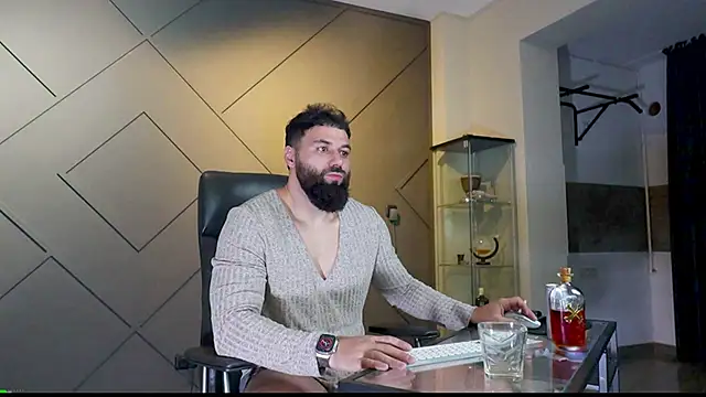 Snapshot of mattmasterss chatting on 02-23-25, 10:42 mattmasterss online show from 02-23-25, 10:42