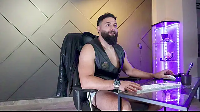 Snapshot of mattmasterss chatting on 03-02-25, 03:34 mattmasterss online show from 03-02-25, 03:34