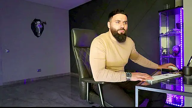 Snapshot of mattmasterss chatting on 03-04-25, 03:26 mattmasterss online show from 03-04-25, 03:26