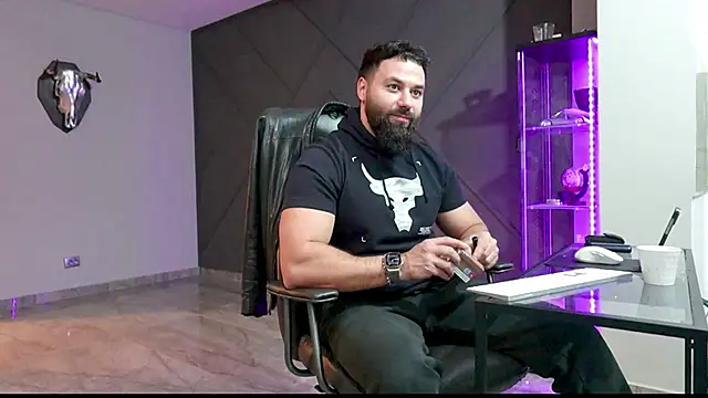 Snapshot of mattmasterss chatting on 03-13-25, 09:16 mattmasterss online show from 03-13-25, 09:16