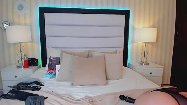 Snapshot of Valeriasaenzz_ chatting on 12-16-24, 07:32 Valeriasaenzz online show from 12-16-24, 07:32