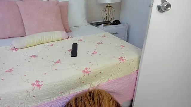 Snapshot of Valeriasaenzz_ chatting on 02-07-25, 04:59 Valeriasaenzz online show from 02-07-25, 04:59