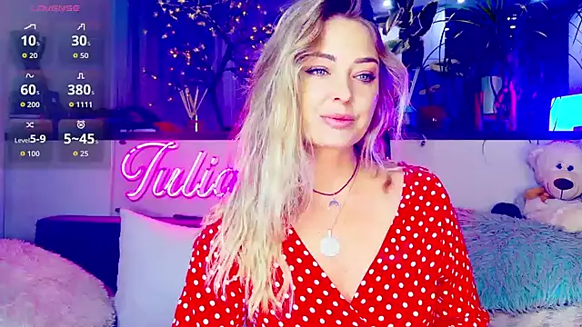 Snapshot of _JuliaSpace_ chatting on 09-28-25, 04:12 JuliaSpace online show from 09-28-25, 04:12