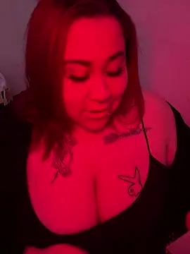 Snapshot of Juicyjordie chatting on 01-19-25, 05:05 Juicyjordie online show from 01-19-25, 05:05