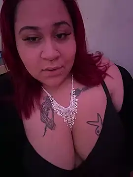 Snapshot of Juicyjordie chatting on 01-27-25, 05:25 Juicyjordie online show from 01-27-25, 05:25