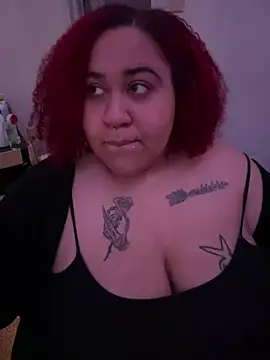 Snapshot of Juicyjordie chatting on 02-06-25, 08:18 Juicyjordie online show from 02-06-25, 08:18