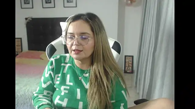 Snapshot of samy_vsn chatting on 03-16-25, 12:56 samy vsn online show from 03-16-25, 12:56