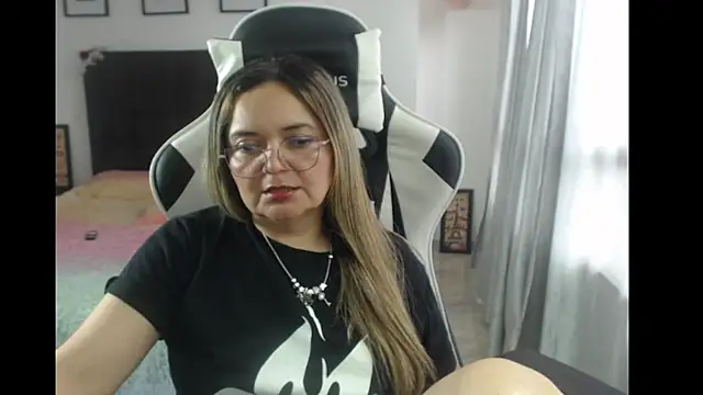 Snapshot of samy_vsn chatting on 03-20-25, 08:51 samy vsn online show from 03-20-25, 08:51