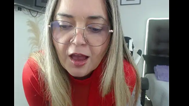 Snapshot of samy_vsn chatting on 09-19-25, 07:03 samy vsn online show from 09-19-25, 07:03