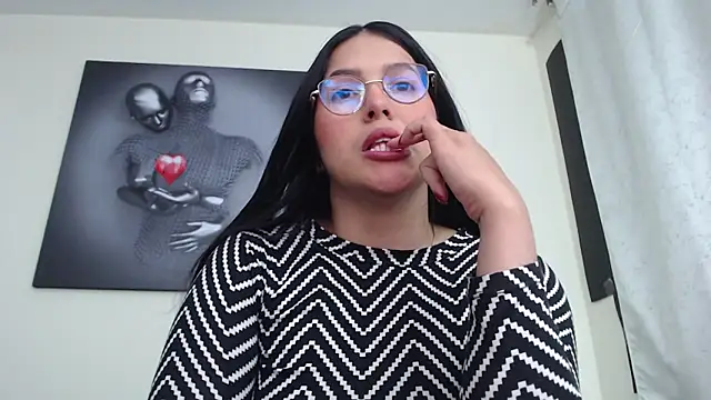 KatrinaRolan online show from 10-17-25, 10:34