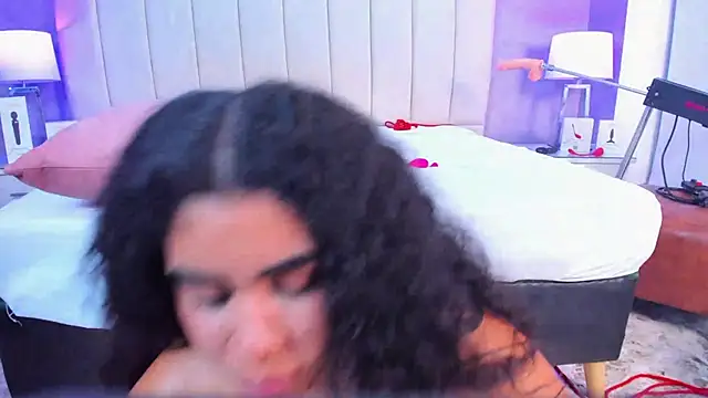 Snapshot of Liana_Asaff chatting on 02-26-25, 03:21 Liana Asaff online show from 02-26-25, 03:21