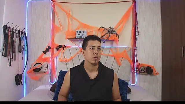 Snapshot of Liana_Asaff chatting on 10-14-25, 06:42 Liana Asaff online show from 10-14-25, 06:42