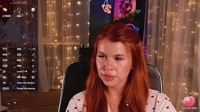 Snapshot of KristinaMoon chatting on 02-07-25, 06:34 KristinaMoon online show from 02-07-25, 06:34