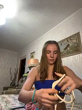 Snapshot of AlisaKissss chatting on 09-28-25, 07:19 AlisaKissss online show from 09-28-25, 07:19