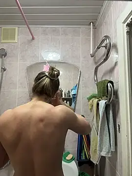 Snapshot of AlisaKissss chatting on 02-14-26, 07:32 AlisaKissss online show from 02-14-26, 07:32