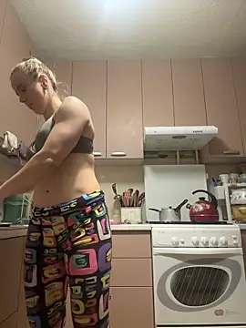 Snapshot of AlisaKissss chatting on 02-15-26, 06:59 AlisaKissss online show from 02-15-26, 06:59