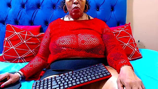 Snapshot of ebonycandy10 chatting on 03-12-25, 03:18 ebonycandy10 online show from 03-12-25, 03:18