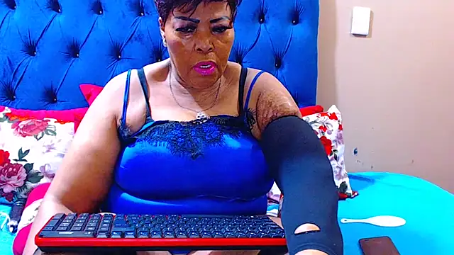Snapshot of ebonycandy10 chatting on 09-11-25, 04:23 ebonycandy10 online show from 09-11-25, 04:23