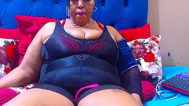 Snapshot of ebonycandy10 chatting on 10-10-25, 06:45 ebonycandy10 online show from 10-10-25, 06:45