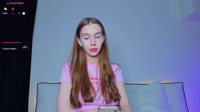 Snapshot of haileyishere chatting on 03-07-25, 07:49 haileyishere online show from 03-07-25, 07:49