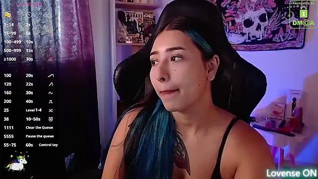 sweetcoralinee online show from 10-14-25, 02:51