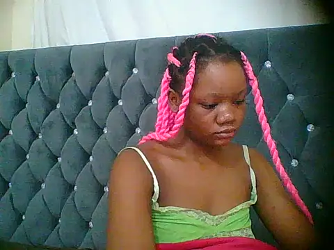 HotJeylee online show from 12-15-25, 10:25