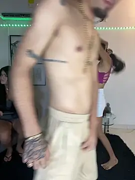 royalgirls x online show from 11-16-25, 01:11