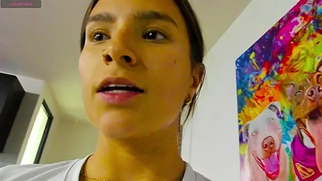 Snapshot of Adhhaaraaa_ chatting on 02-14-25, 05:09 Adhhaaraaa  online show from 02-14-25, 05:09