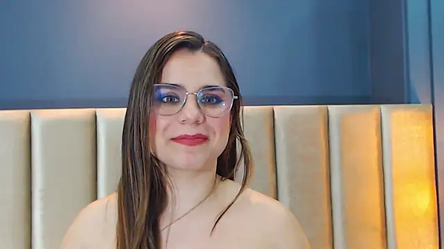 Snapshot of ThaniaJones chatting on 02-21-25, 09:22 ThaniaJones online show from 02-21-25, 09:22