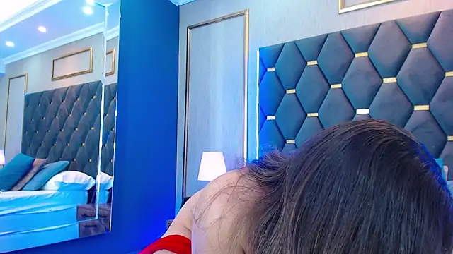 Snapshot of ThaniaJones chatting on 11-07-25, 12:05 ThaniaJones online show from 11-07-25, 12:05