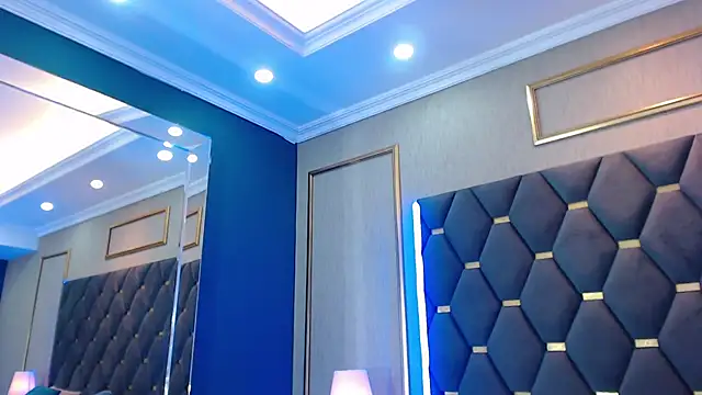 Snapshot of ThaniaJones chatting on 11-16-25, 12:11 ThaniaJones online show from 11-16-25, 12:11