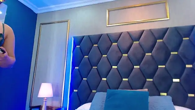 Snapshot of ThaniaJones chatting on 11-28-25, 12:08 ThaniaJones online show from 11-28-25, 12:08