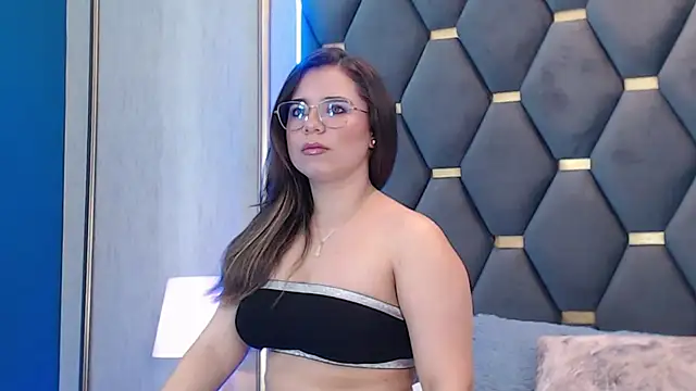 ThaniaJones online show from 01-10-26, 12:07