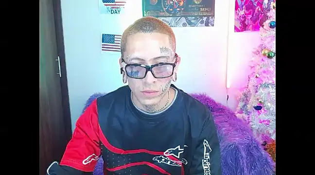 Snapshot of deivid_estrada chatting on 12-28-24, 03:48 deivid estrada online show from 12-28-24, 03:48