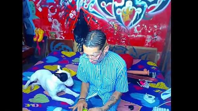 Snapshot of deivid_estrada chatting on 03-21-25, 07:24 deivid estrada online show from 03-21-25, 07:24