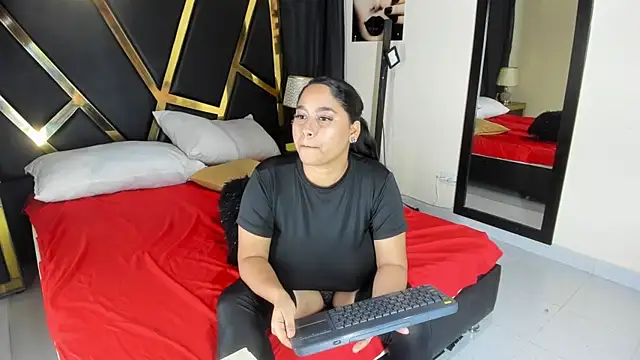 Snapshot of EmiliWilliams chatting on 03-12-25, 10:50 EmiliWilliams online show from 03-12-25, 10:50