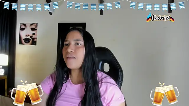 Snapshot of EmiliWilliams chatting on 09-24-25, 12:25 EmiliWilliams online show from 09-24-25, 12:25