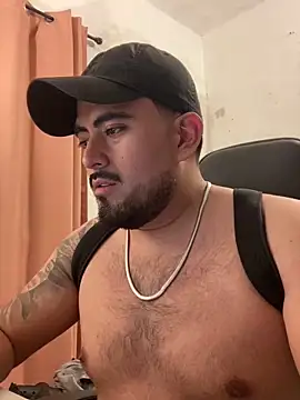 Snapshot of Rubens8866 chatting on 03-18-25, 04:04 Rubens8866 online show from 03-18-25, 04:04