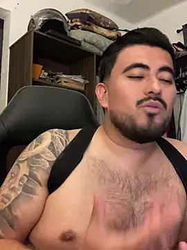 Snapshot of Rubens8866 chatting on 03-19-25, 04:36 Rubens8866 online show from 03-19-25, 04:36