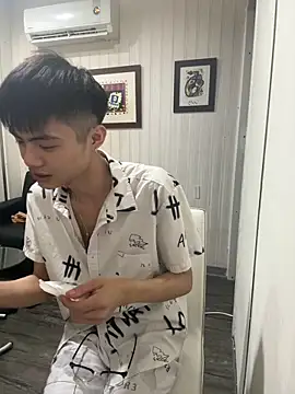 mumuowl online show from 09-18-25, 06:10