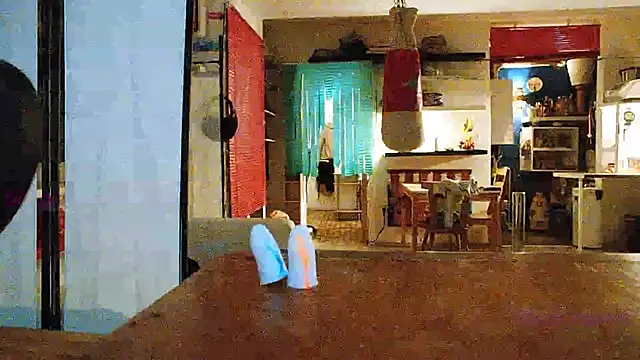 Snapshot of BongChannel chatting on 01-26-25, 06:28 BongChannel online show from 01-26-25, 06:28