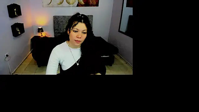 Lana stone  online show from 10-13-25, 04:12