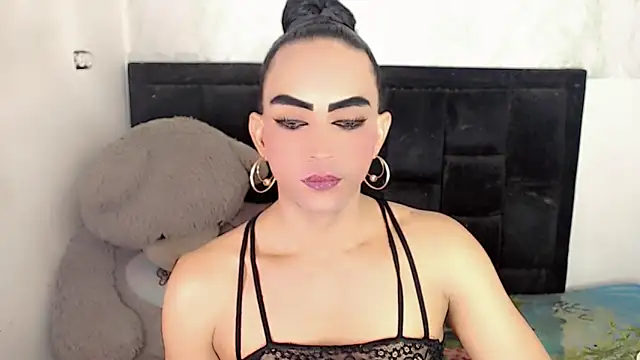 Snapshot of Michell_Queen chatting on 09-24-25, 01:42 Michell Queen online show from 09-24-25, 01:42