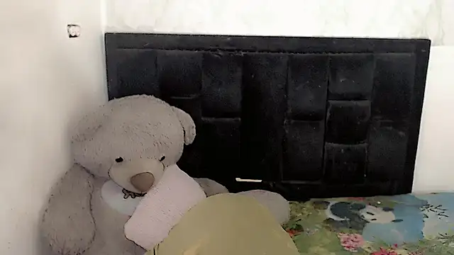 Michell Queen online show from 11-23-25, 11:48